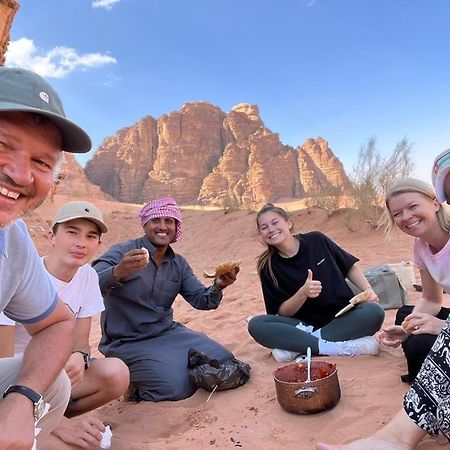 Wadi Rum-Bedouin Tents And Jeep Tours Экстерьер фото