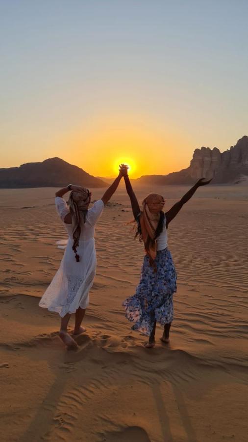 Wadi Rum-Bedouin Tents And Jeep Tours Экстерьер фото