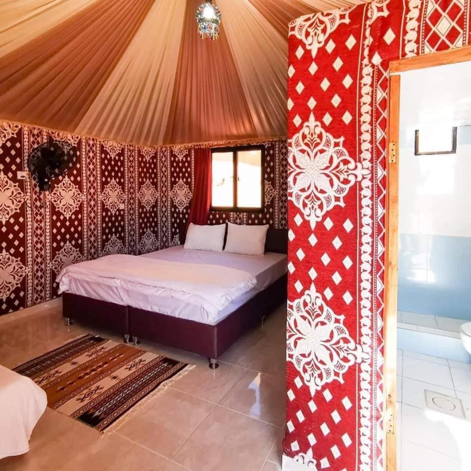 Wadi Rum-Bedouin Tents And Jeep Tours Экстерьер фото