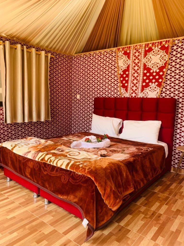 Wadi Rum-Bedouin Tents And Jeep Tours Экстерьер фото