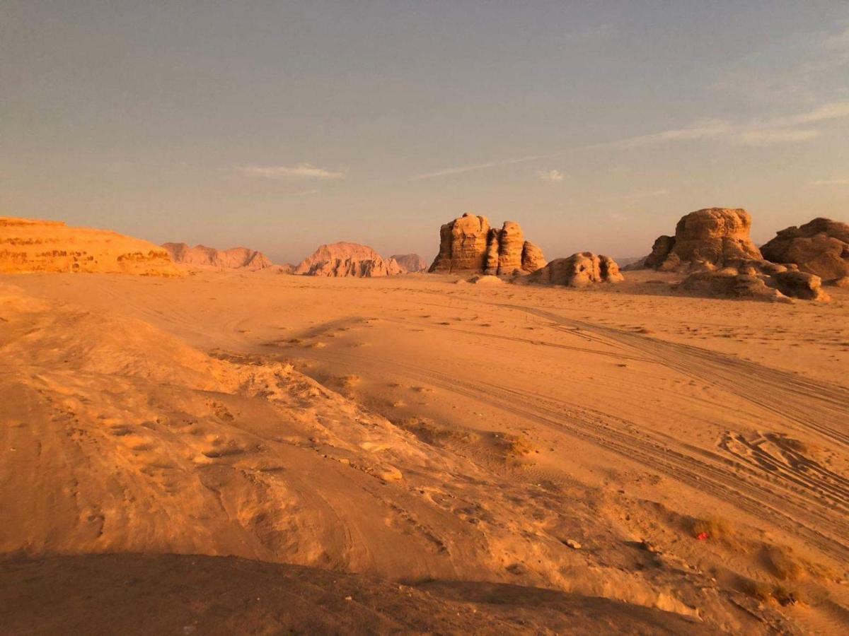 Wadi Rum-Bedouin Tents And Jeep Tours Экстерьер фото
